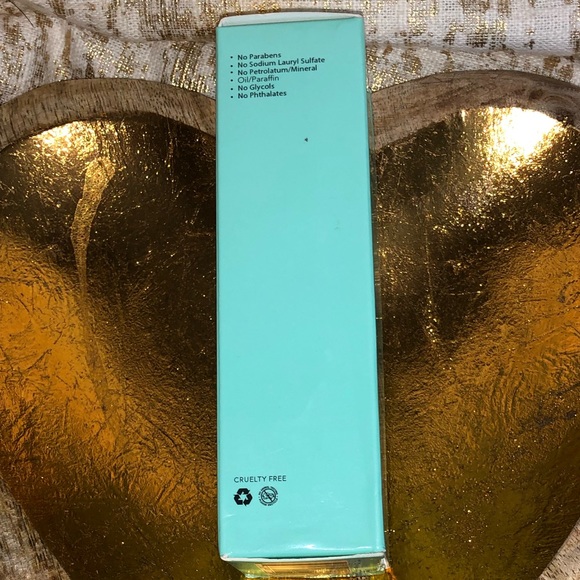 Dr. Lili Fan Probiotic Age Defying Eye Serum - Picture 6 of 10